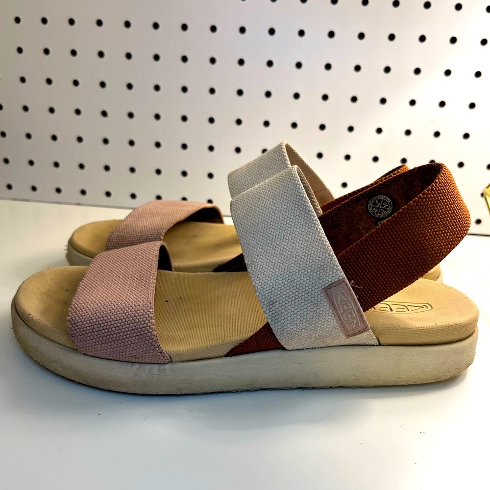 Keen Women's Sandals in Pink and Tan